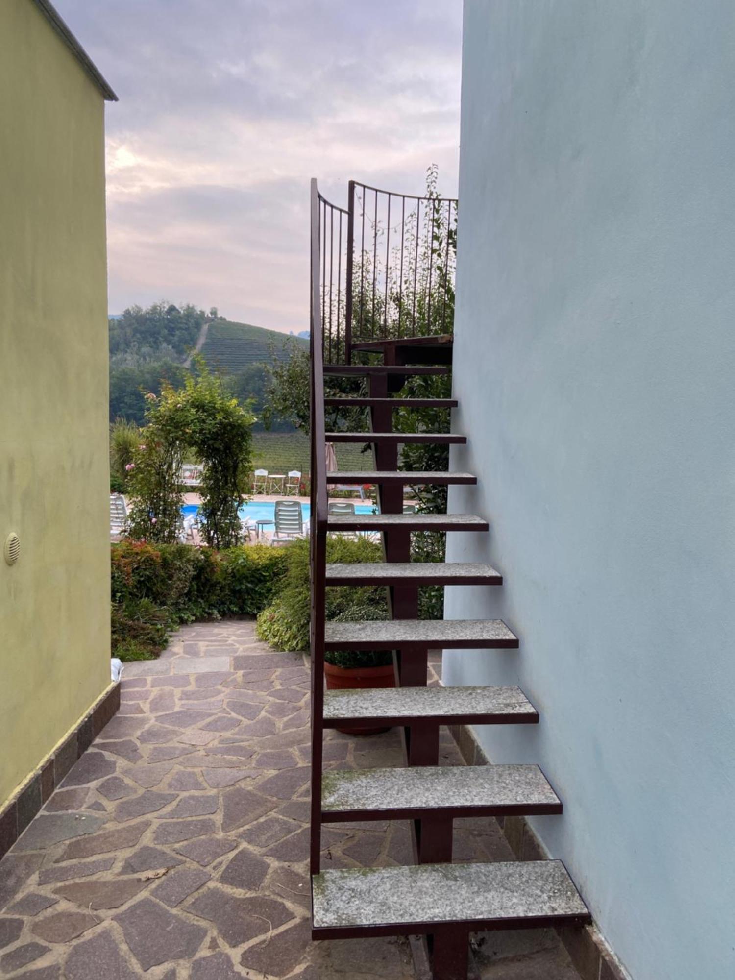 Residence Delle Rose Barolo Exterior foto